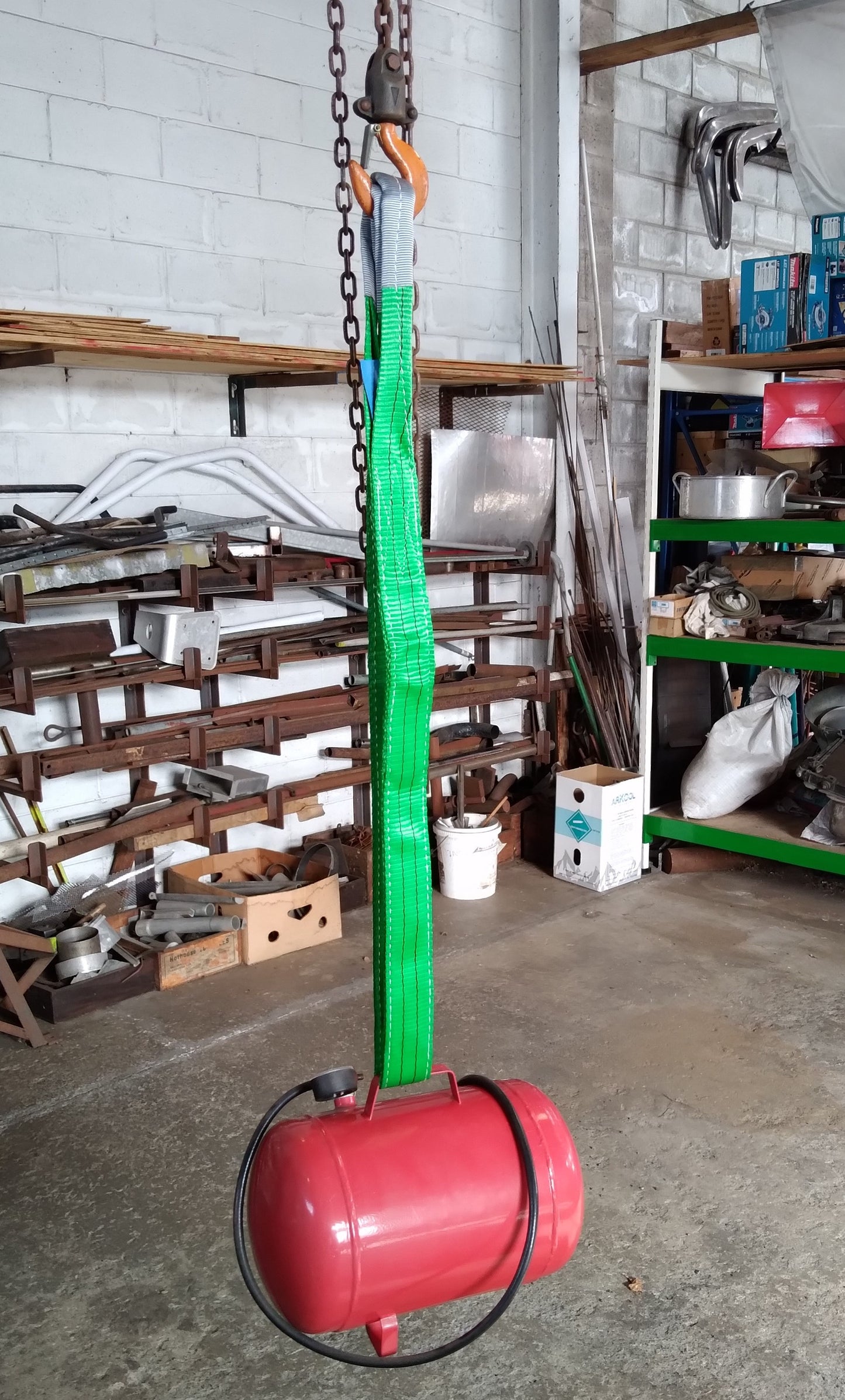 2 Tonne X 2 Mtr long Webbing Lifting Sling